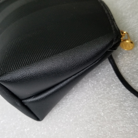 SOLD Authentic Vintage Fendi Crossbody - Picture 4 of 8